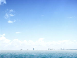 エレガントブルーオーシャン海面PowerPointの背景画像をダウンロード
