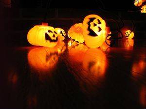 Funny pumpkin lights PPT background pictures