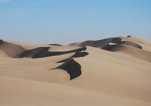 Песчаные дюны в шаблоне Powerpoint пустыни