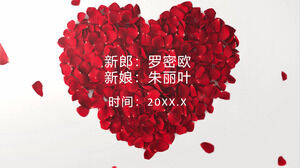 Latar belakang berbentuk hati yang terdiri dari kelopak mawar untuk unduhan template album PPT pernikahan