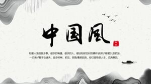 Zarif mürekkep boyama sanatsal anlayışı için Çin tarzı PPT şablonunu indirin