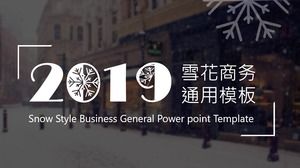 黒の創造的な冬のスノーフレークテーマpptテンプレート Powerpointテンプレート無料ダウンロード 黒の創造的な冬のスノーフレークテーマpptテンプレート Powerpointテンプレート無料ダウンロード