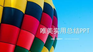 Template PPT ringkasan kerja praktis dari latar belakang balon udara berwarna-warni