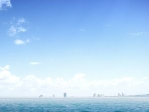 Elegancki niebieski ocean poziomu morza PowerPoint pobierz obraz tła