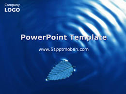青い水の波紋PPT背景テンプレートに落ちる葉