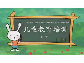 Króliczek wykłada w tle obok szablonu PPT do edukacji dzieci na tablicy