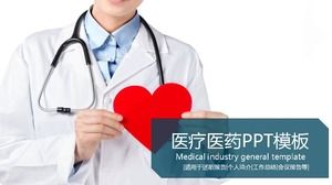 La plantilla PPT de resumen del trabajo del médico con un corazón rojo en la mano