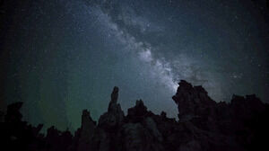 Due immagini di sfondo PPT atmosferiche del cielo stellato