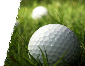 Golf Ball pe un șablon de spații verzi powerpoint