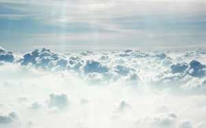 Gambar latar belakang cloud PPT yang luar biasa