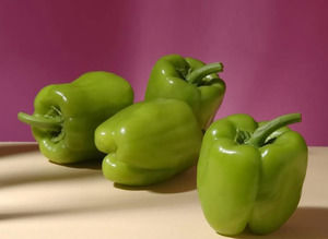 Verde natural Peppers șablon Legume powerpoint